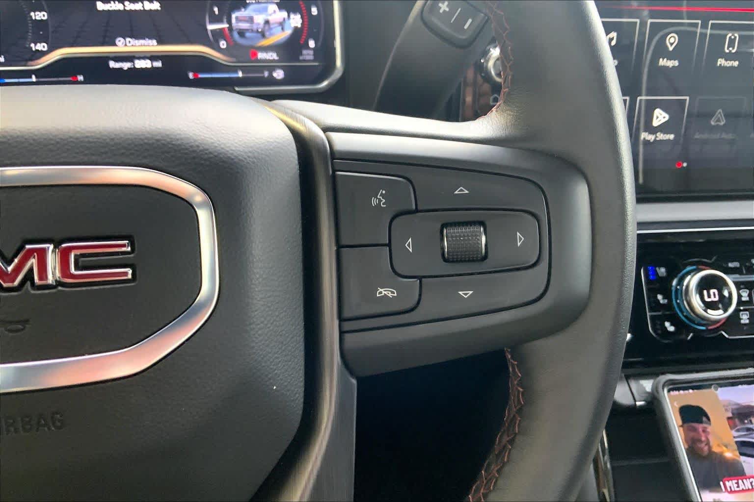 Used 2025 GMC Sierra 2500 AT4X AWD/4WD image 25