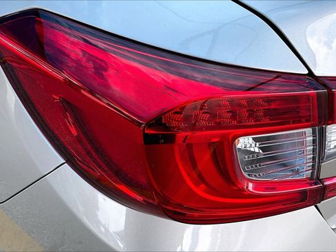 Used 2019 Honda Accord LX image 29