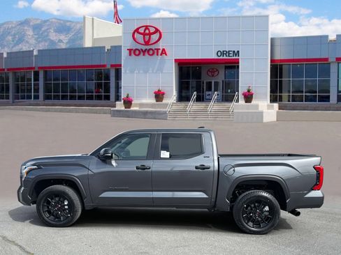 New 2026 Toyota Tundra SR5 w/ SR5 Convenience Package image 5
