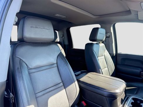 Used 2023 GMC Sierra 2500 Denali w/ Denali Black Diamond Edition image 26