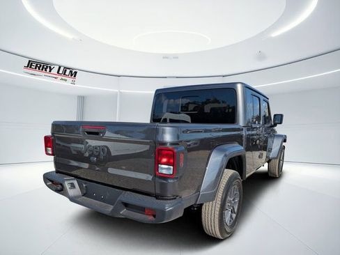 New 2026 Jeep Gladiator Sport image 3