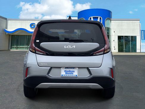Used 2023 Kia Soul LX w/ Option Group 015 image 5