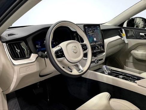 New 2026 Volvo XC60 B5 Ultra w/ Climate Package image 8
