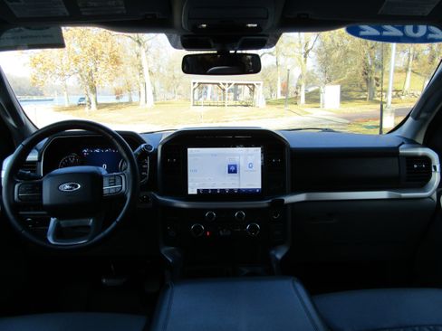 Certified 2022 Ford F150 XLT w/ Equipment Group 302A High image 23