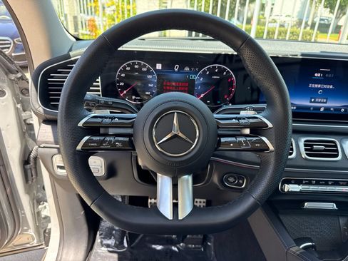 Used 2026 Mercedes-Benz GLS 450 4MATIC image 28