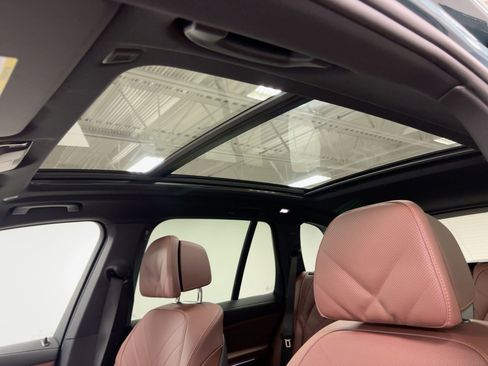 New 2026 BMW X5 sDrive40i w/ Climate Comfort Package image 15