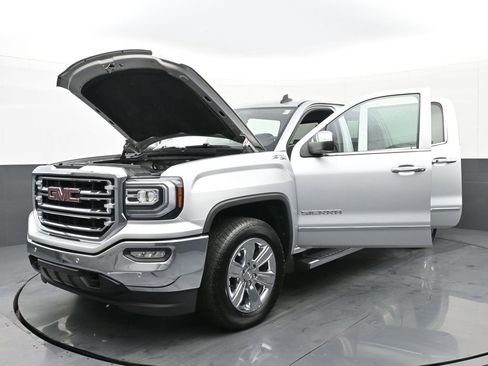 Used 2018 GMC Sierra 1500 SLT image 42