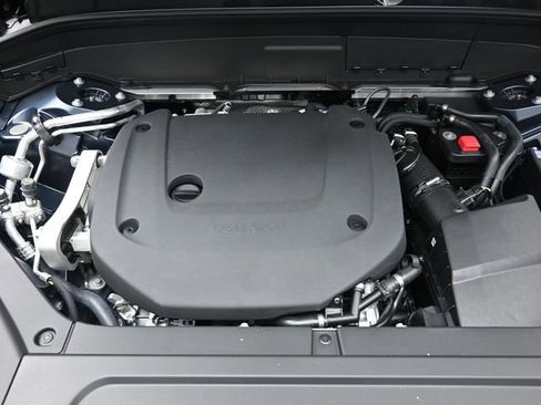 Used 2026 Volvo XC90 B6 Plus w/ Protection Package Premier image 34