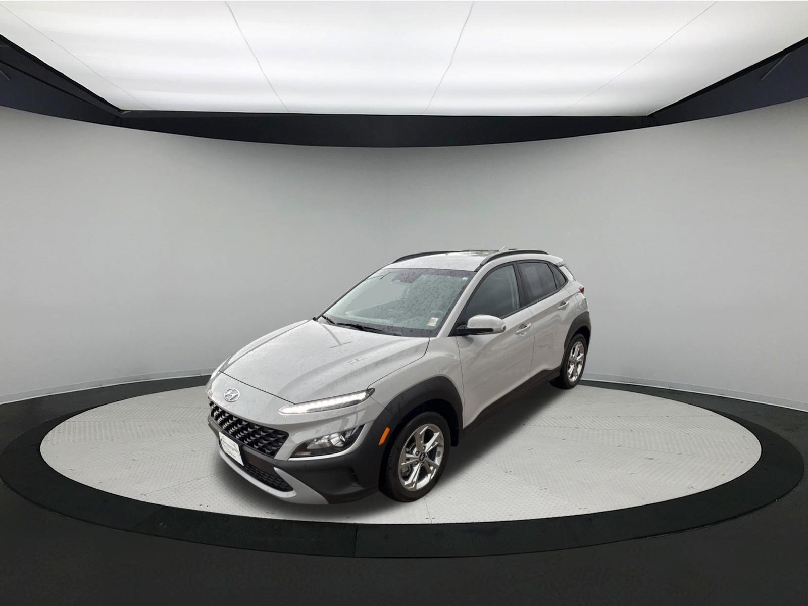 Used 2023 Hyundai Kona SEL AWD/4WD image 3