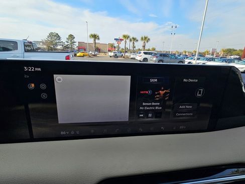 Used 2025 Nissan Armada Platinum image 27