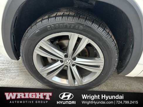 Used 2019 Volkswagen Atlas SE w/ Panoramic Sunroof Package image 8