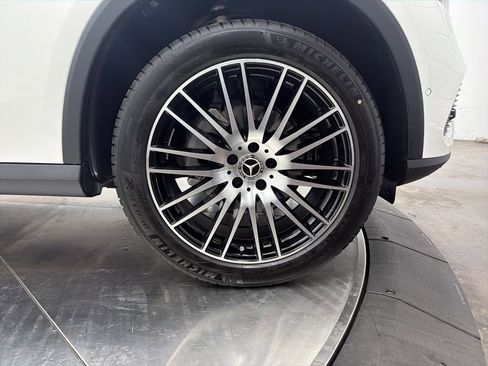 New 2026 Mercedes-Benz GLC 300 GLC 300 image 9