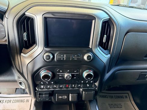 Used 2022 GMC Sierra 2500 Denali AWD/4WD image 14