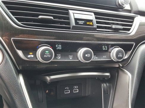 Used 2022 Honda Accord Sport image 17