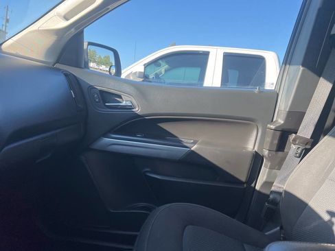 Used 2022 Chevrolet Colorado LT w/ Fleet Safety Package image 26