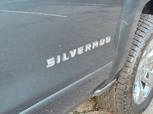 Used 2018 Chevrolet Silverado 1500 LT w/ LT Eassist Package image 33