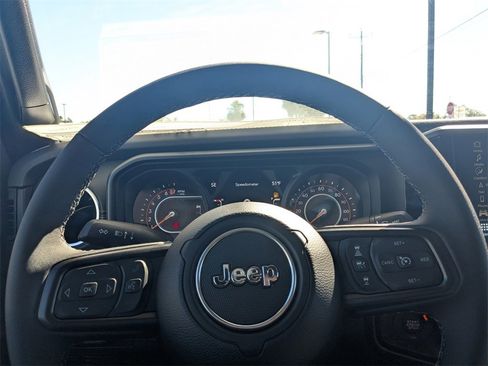 New 2025 Jeep Gladiator Sport image 23