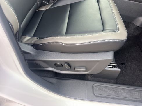 New 2025 Ford Bronco Outer Banks image 13