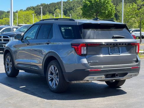 Used 2026 Ford Explorer Active AWD/4WD image 38