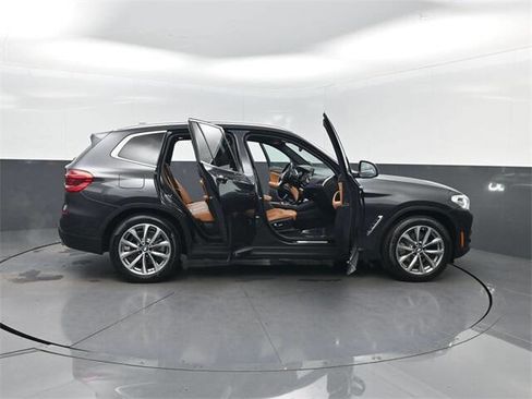 Used 2019 BMW X3 xDrive30i w/ Premium Package image 40