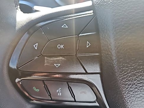 Certified 2023 Jeep Cherokee Altitude Lux image 29