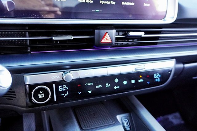Certified 2025 Hyundai Ioniq 6 Limited RWD image 38