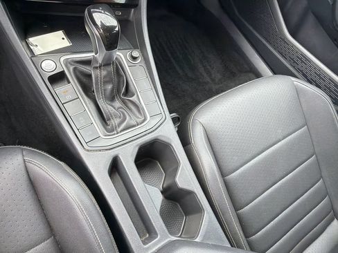 Used 2024 Volkswagen Jetta SE FWD image 31