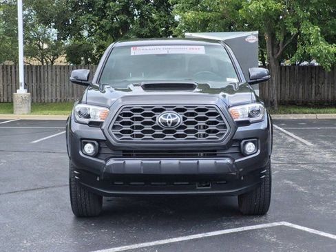 Certified 2022 Toyota Tacoma TRD Sport AWD/4WD image 4