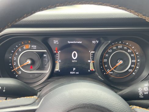 Used 2024 Jeep Wrangler Unlimited Sport AWD/4WD image 28