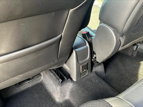 Used 2018 Buick Encore Preferred image 31