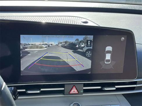 Used 2021 Hyundai Elantra Limited w/ Cargo Package image 21