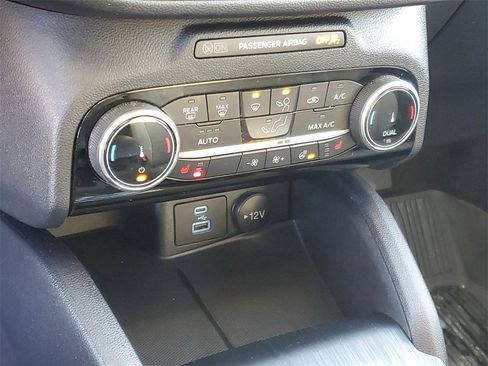 Used 2022 Ford Escape SE w/ Convenience Package image 21