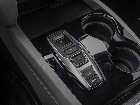 Used 2018 Honda Pilot Touring image 21