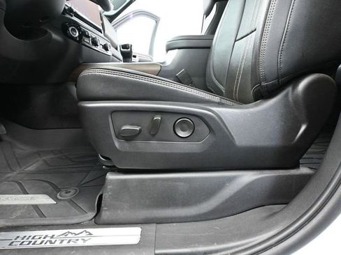 Used 2022 Chevrolet Silverado 1500 High Country image 26