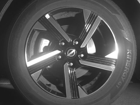 Used 2025 Nissan Sentra SV image 12