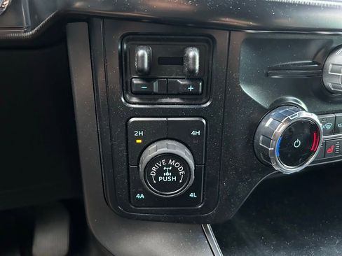 Used 2025 Ford F150 Lariat image 27