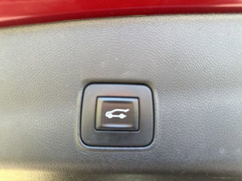 Used 2022 Chevrolet TrailBlazer RS w/ Sun and Liftgate Package image 20