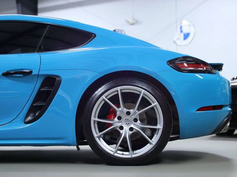 Used 2018 Porsche 718 Cayman S image 22
