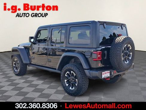 Used 2025 Jeep Wrangler Unlimited Rubicon image 4