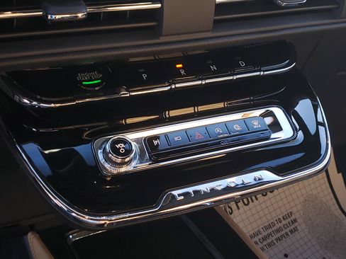 Certified 2023 Lincoln Corsair Reserve image 23