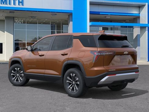 New 2027 Chevrolet Equinox LT FWD image 3