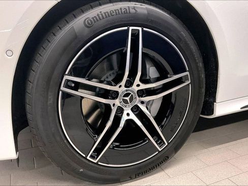 New 2026 Mercedes-Benz E 350 4MATIC Sedan image 10