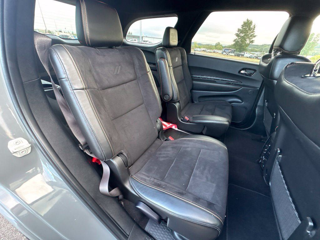 Used 2023 Dodge Durango R/T w/ Hemi Orange Plus Package AWD/4WD image 16