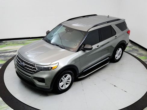 Used 2020 Ford Explorer XLT RWD image 33