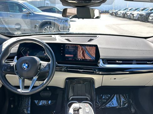Used 2026 BMW X2 xDrive28i w/ Technology Package AWD/4WD image 34