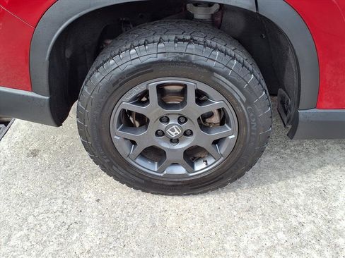 Certified 2024 Honda Pilot TrailSport image 27