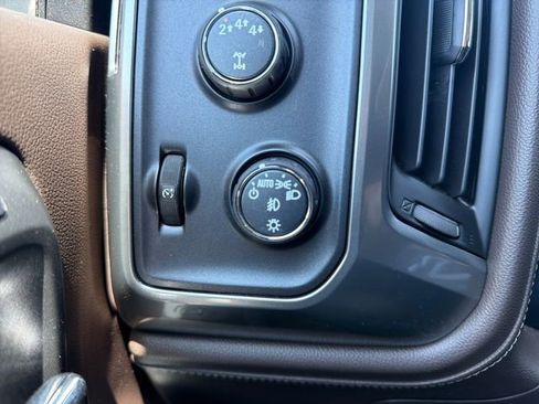 Used 2019 Chevrolet Silverado 2500 LTZ w/ Duramax Plus Package AWD/4WD image 21