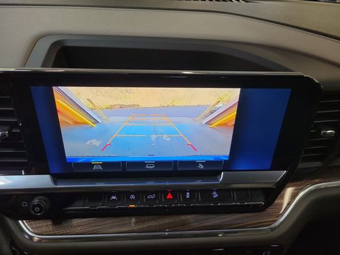 Used 2022 Chevrolet Silverado 1500 RST w/ Convenience Package II image 16