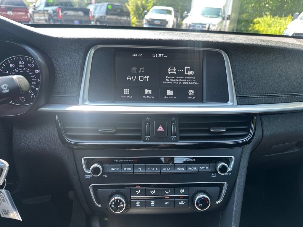 Used 2020 Kia Optima LX FWD image 16