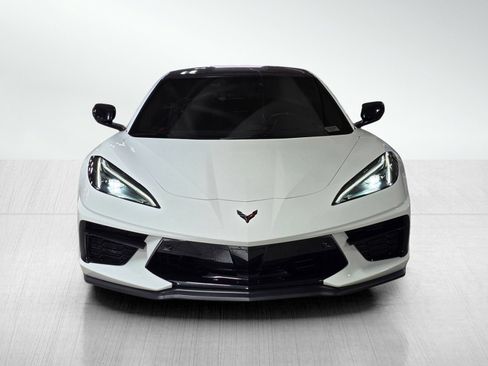 Used 2022 Chevrolet Corvette Stingray Premium Cpe w/ Z51 Performance Package RWD image 2